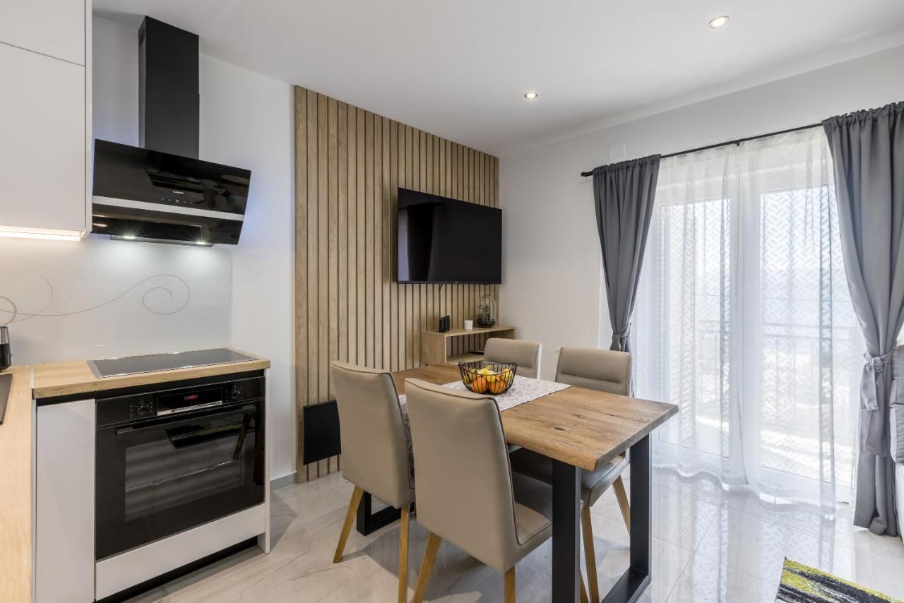 Apartments Petra Bol Luaran gambar